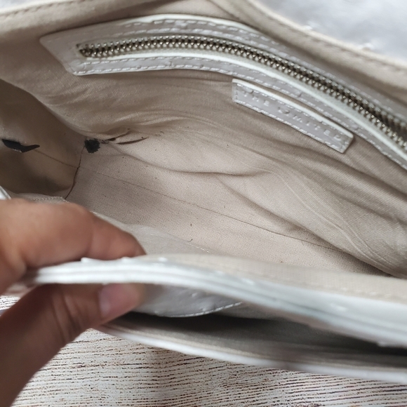 The Limited white over the shoulder purse - Picture 3 of 8